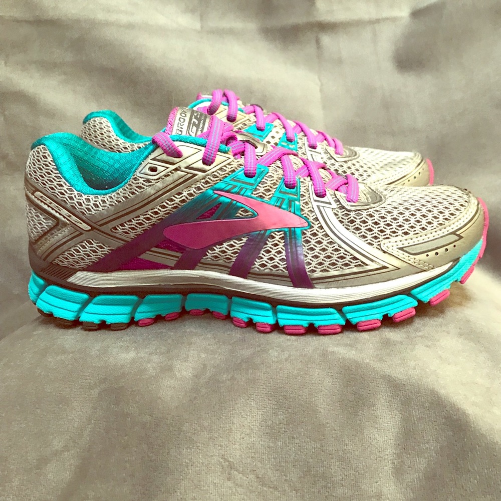 Brooks GTS Seventeen